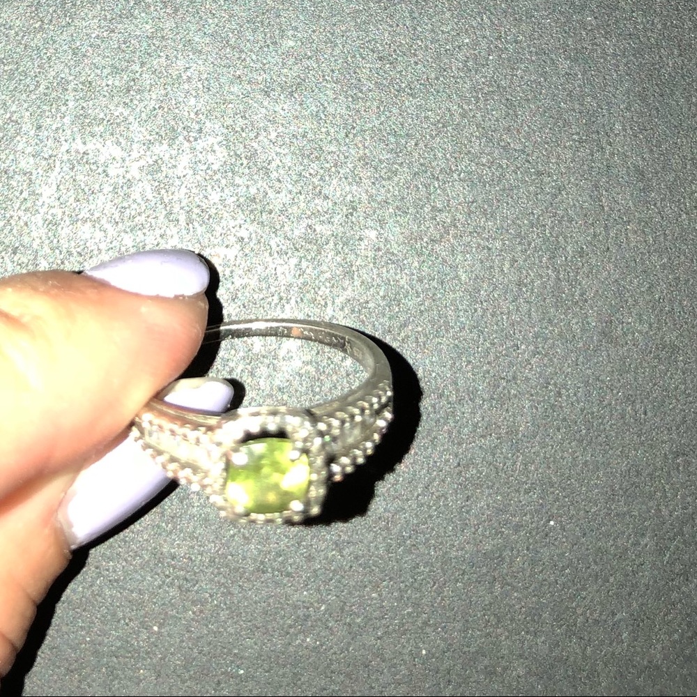 Ring - Picture 3 of 3